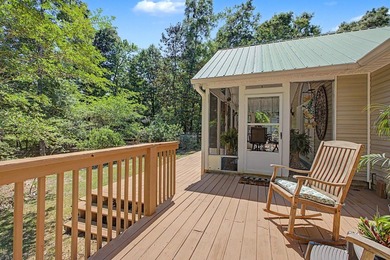 Waterfront on Lake Talquin! Plenty of room to spread out on a - photo 11