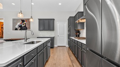 Built by Toll Brothers, America's Luxury Home Builder, this - photo 15