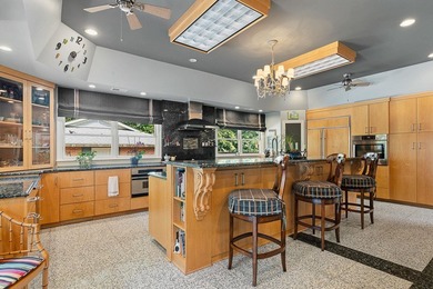 Welcome to 325 Lanham Circle, where timeless Southern elegance - photo 17