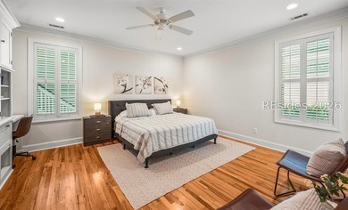 Nestled on a quiet dead-end street in the highly sought-after - photo 21