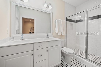 Nestled on a quiet dead-end street in the highly sought-after - photo 23