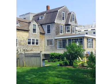 So many property descriptions begin by typifying homes as - photo 26