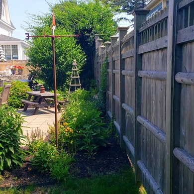 So many property descriptions begin by typifying homes as - photo 27
