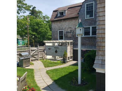So many property descriptions begin by typifying homes as - photo 37