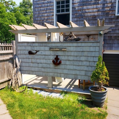 So many property descriptions begin by typifying homes as - photo 39