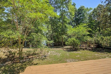Waterfront on Lake Talquin! Plenty of room to spread out on a - photo 39