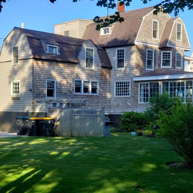 So many property descriptions begin by typifying homes as - photo 41