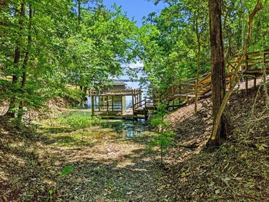 Waterfront on Lake Talquin! Plenty of room to spread out on a - photo 46