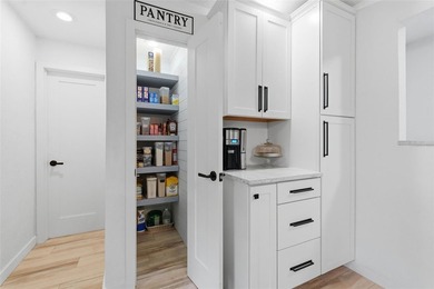 No AI has been used in the property photos and the house has not - photo 7