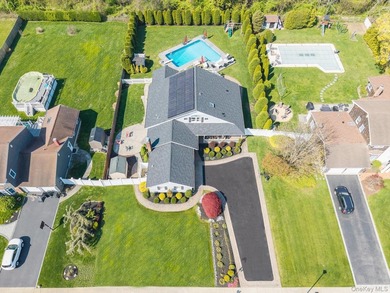 Welcome to a truly exceptional luxury residence, where refined - photo 7