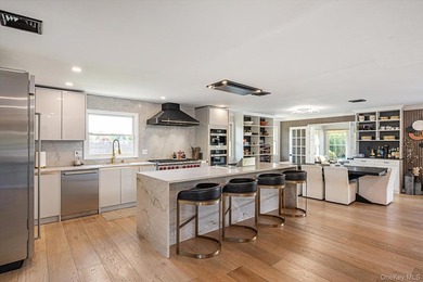 Welcome to a truly exceptional luxury residence, where refined - photo 9