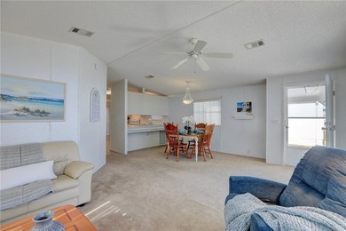 Offers sturdy 2x6 construction. Fully furnished residence - photo 4