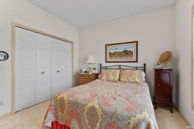 Welcome to effortless living in the desirable River Park Villas! - photo 15