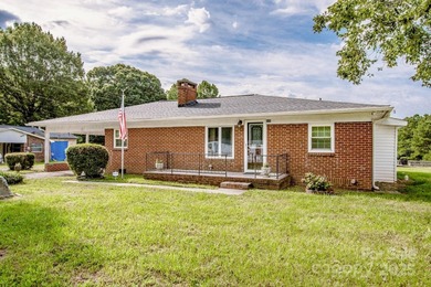 Lake Norman Home For Sale in Mooresville North Carolina