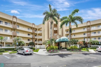 Lake Condo For Sale in Tamarac, Florida