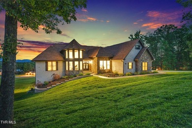 Experience luxury lake living at its finest in the highly - photo 3