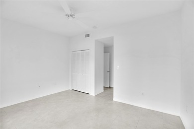 Enjoy the fabulous lifestyle of Grand Harbor! Rare 1st floor - photo 8