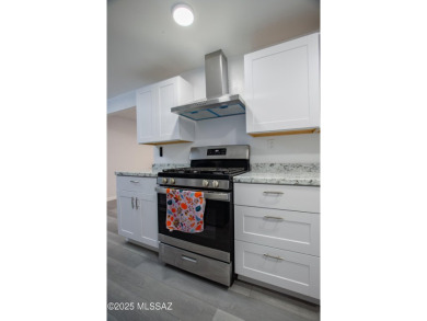 Located at the prominent NW corner of Swan & 29th, this