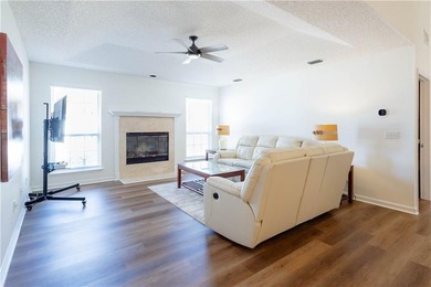 A rare combination of space, flexibility, and location just - photo 22
