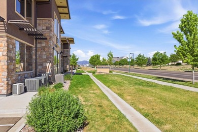 Centrally located 1,579 SF executive office condo featuring - photo 34