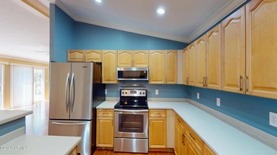 Well-maintained 3-bedroom, 2-bath home located in the gated - photo 10