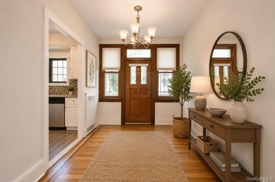 Beautifully maintained attached brick Tudor in a prime Fresh - photo 7
