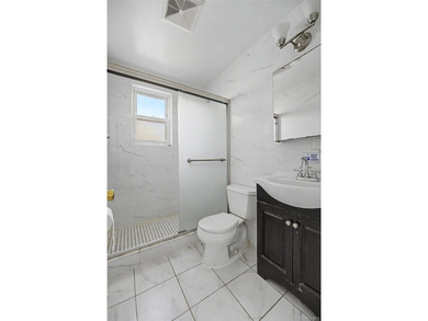 Prime investment opportunity near Flushing! Just a 6-minute walk - photo 15