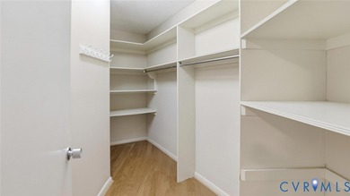 One of the most stunning condos at Hathaway Towers also offers - photo 17