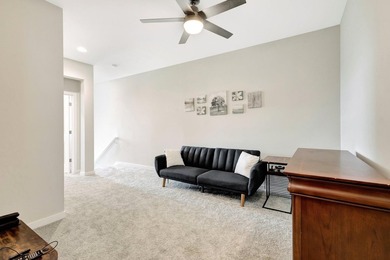 Step into this stunning 3-bedroom, 2.5-bath End-unit townhome - photo 17
