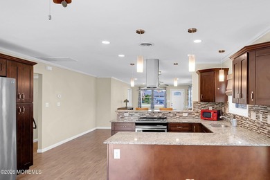 BUYERS UNABLE TO CLOSE - Updated Yellowstone model offering 2 - photo 18