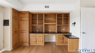 One of the most stunning condos at Hathaway Towers also offers - photo 23