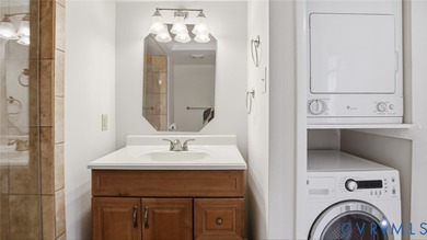 One of the most stunning condos at Hathaway Towers also offers - photo 25