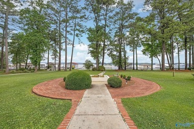 Experience exceptional waterfront living in this full brick - photo 36