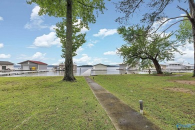 Experience exceptional waterfront living in this full brick - photo 38