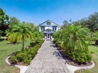 Historic Seminole Park gem in the heart of Fort Myers, just