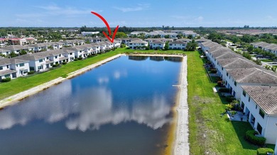 Step into this stunning 3-bedroom, 2.5-bath End-unit townhome - photo 39