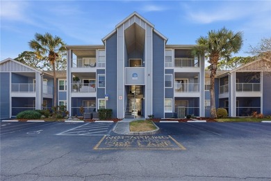 (private lake, pond, coastal) Condo Active Under Contract in Out Of Area Florida