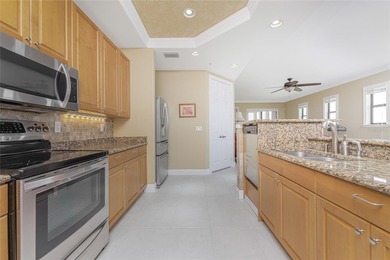 You won't want to miss this gorgeous 3 BR, 2 bath furnished end - photo 13