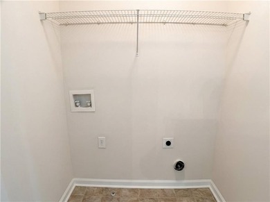 Beautiful and spacious corner unit townhome featuring an open - photo 14