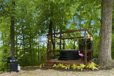 Welcome to 730 Chris Way--a rare, lake retreat FEATURED ON - photo 14