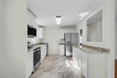 Outstanding, move right in 3 bedrooms, 2 baths rancher! Open - photo 14