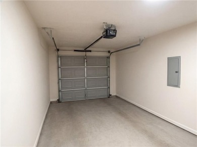 Beautiful and spacious corner unit townhome featuring an open - photo 15