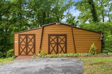 Welcome to 730 Chris Way--a rare, lake retreat FEATURED ON - photo 16