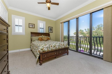 You won't want to miss this gorgeous 3 BR, 2 bath furnished end - photo 23