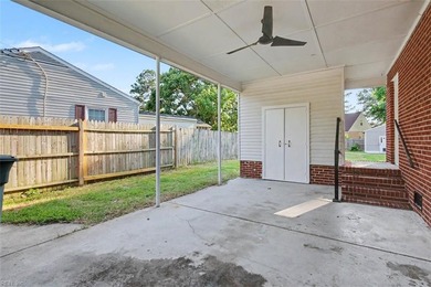 Outstanding, move right in 3 bedrooms, 2 baths rancher! Open - photo 29