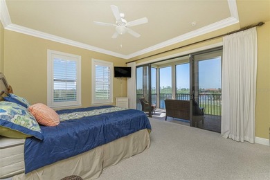 You won't want to miss this gorgeous 3 BR, 2 bath furnished end - photo 32