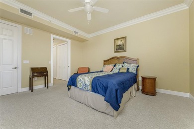 You won't want to miss this gorgeous 3 BR, 2 bath furnished end - photo 34