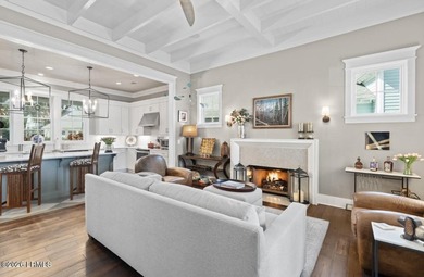 Welcome to 60 Mount Grace, a beautifully crafted cottage in the - photo 8