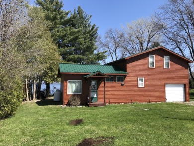 Enjoy the gradual slopping lawn right down to the waters edge!  - Lake Home For Sale in Alburgh, Vermont