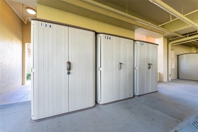 You won't want to miss this gorgeous 3 BR, 2 bath furnished end - photo 45